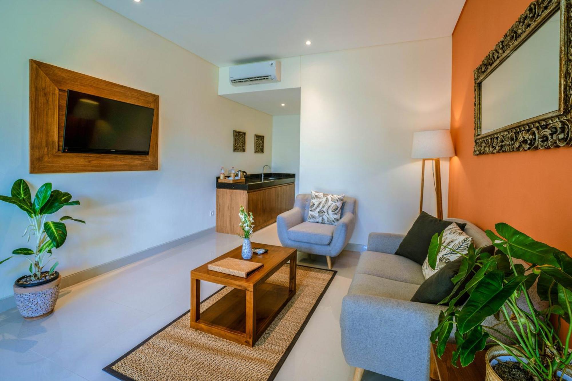 Kahayana Suites Ubud エクステリア 写真